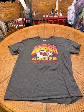 NFL TeamKansas City Chiefs Men's Gray Graphic T-Shirt